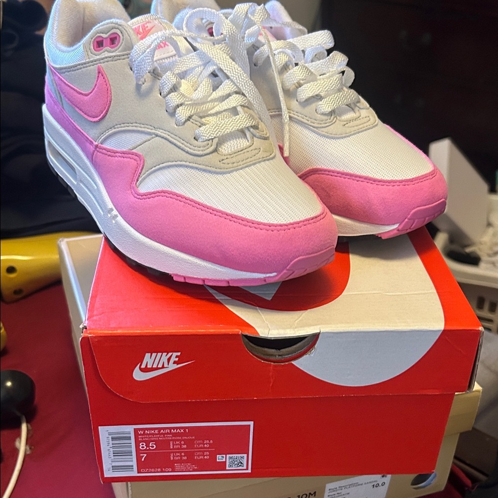 Nike Air Max 1 Pink White Sneakers